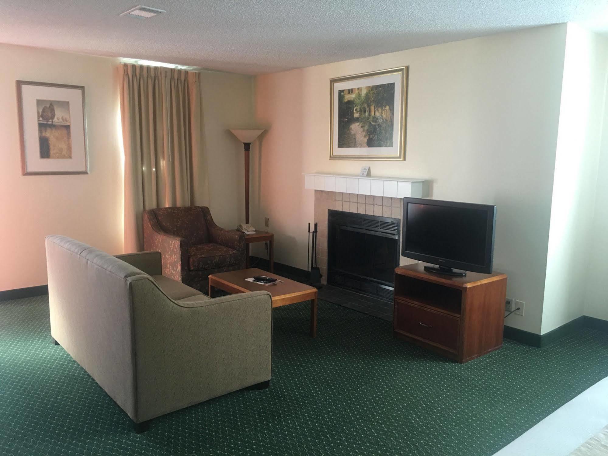 Fairbridge Inn & Suites - Akron Copley Township - West Bagian luar foto