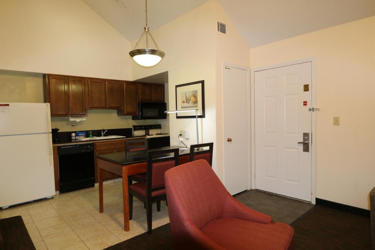 Fairbridge Inn & Suites - Akron Copley Township - West Ruang foto