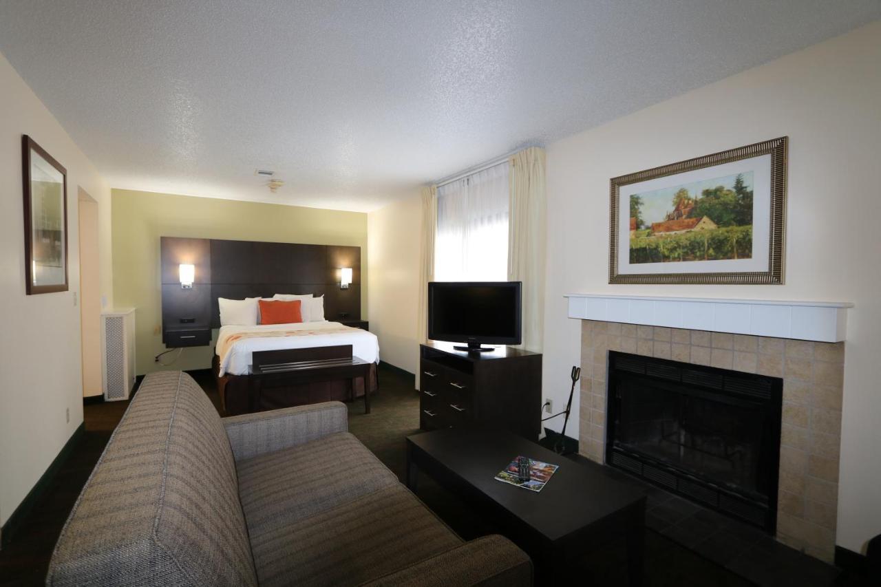 Fairbridge Inn & Suites - Akron Copley Township - West Ruang foto