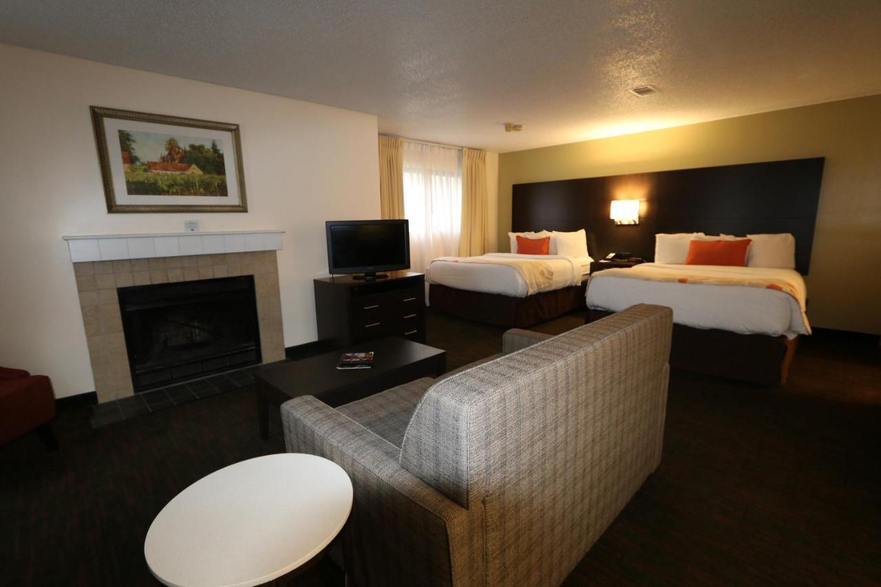 Fairbridge Inn & Suites - Akron Copley Township - West Ruang foto